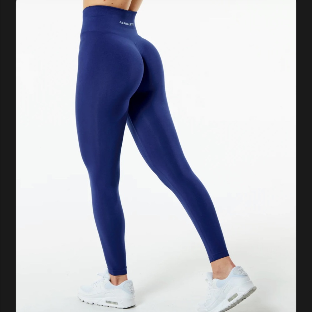 Alphalete Amplify scrunch Leggings